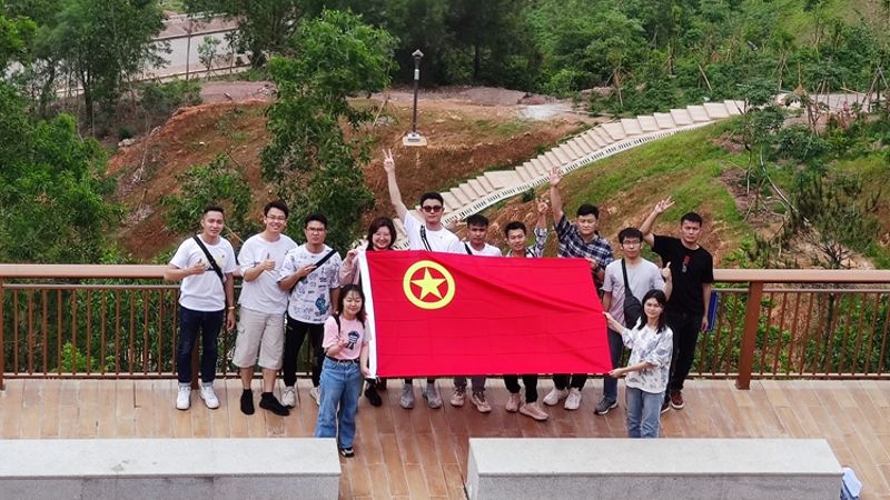 不负青春 强国有我 ——bevictor伟德团委举行“唱响青春、活力宣言”团建活动